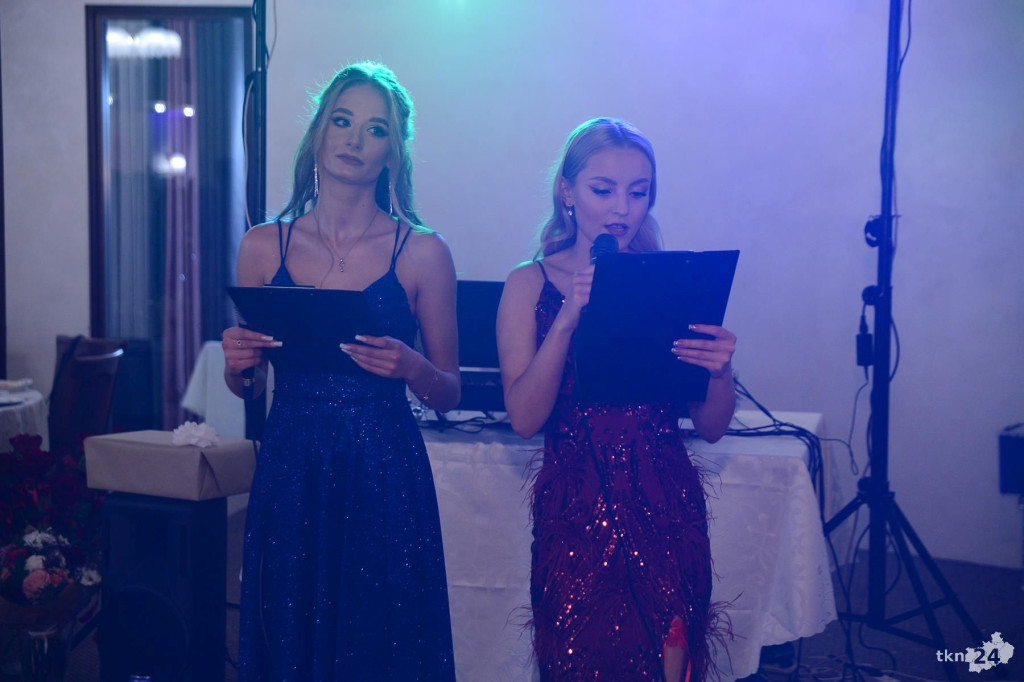 Studniówka ZDZ w Końskich po kilku latach przerwy [wideo, zdjęcia]