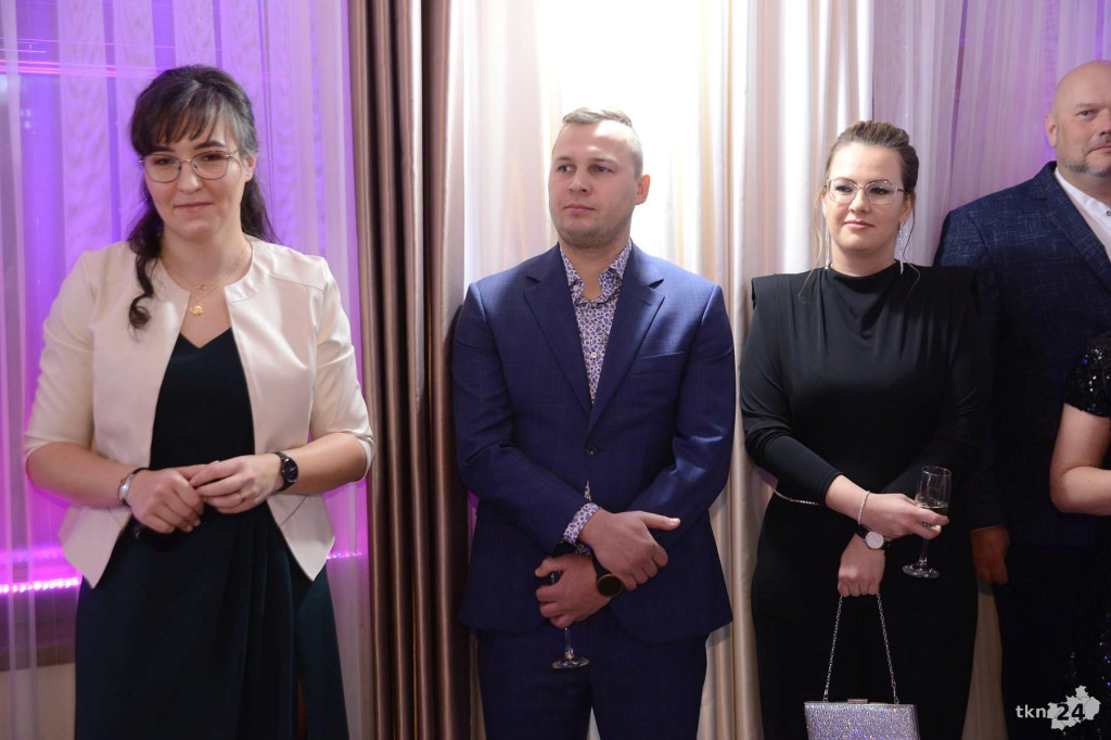 Studniówka ZDZ w Końskich po kilku latach przerwy [wideo, zdjęcia]