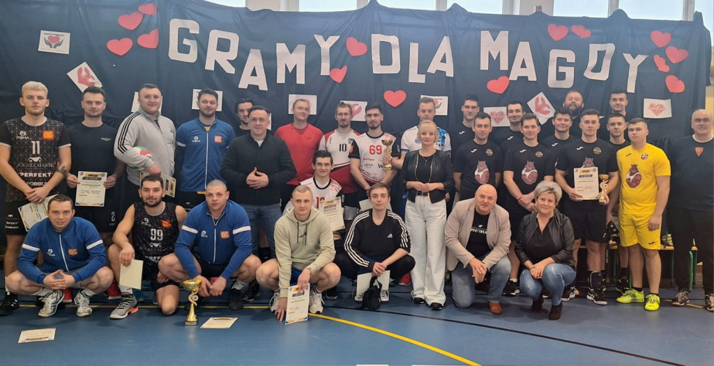 W Niekłaniu zagrali w siatkówkę dla Magdaleny [zdjęcia]
