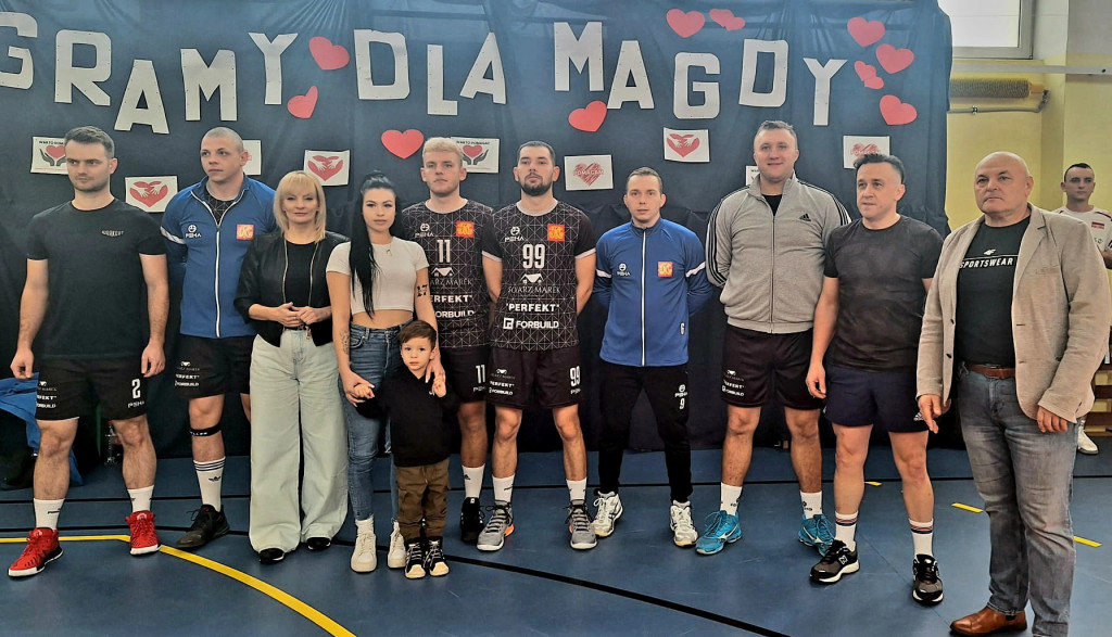 W Niekłaniu zagrali w siatkówkę dla Magdaleny [zdjęcia]