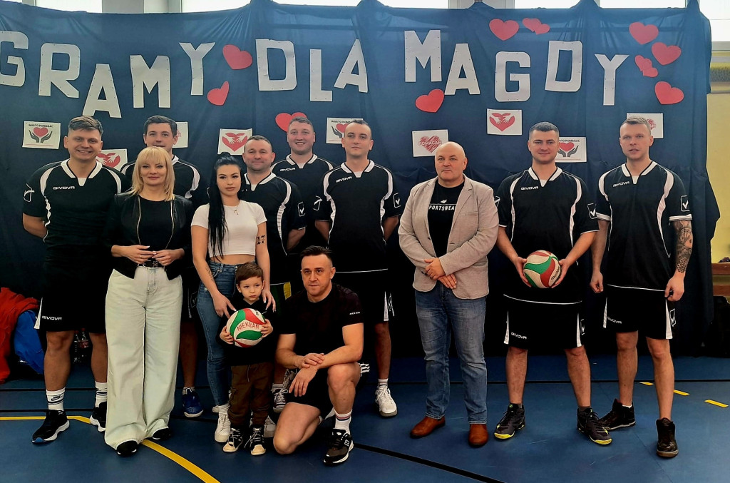 W Niekłaniu zagrali w siatkówkę dla Magdaleny [zdjęcia]