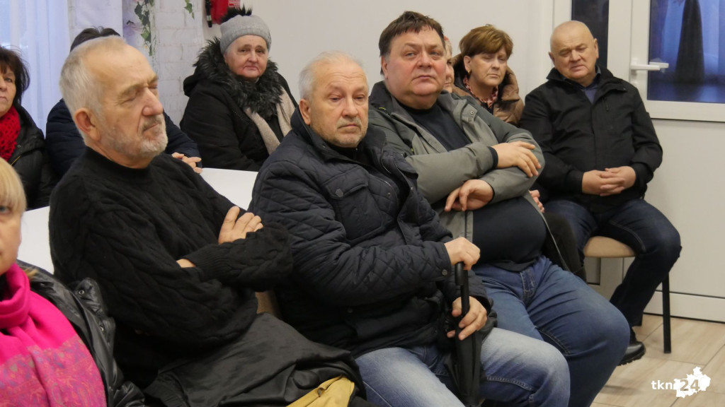 Wielu mieszkańców na spotkaniu protestacyjnym w Gracuchu [zdjęcia]