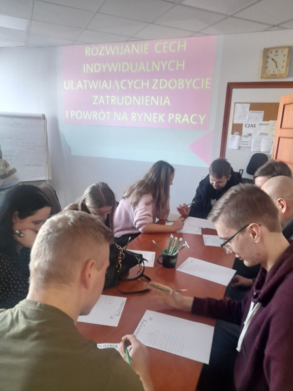PUP Końskie rozwija umiejętności miękkie swoich klientów [zdjęcia]