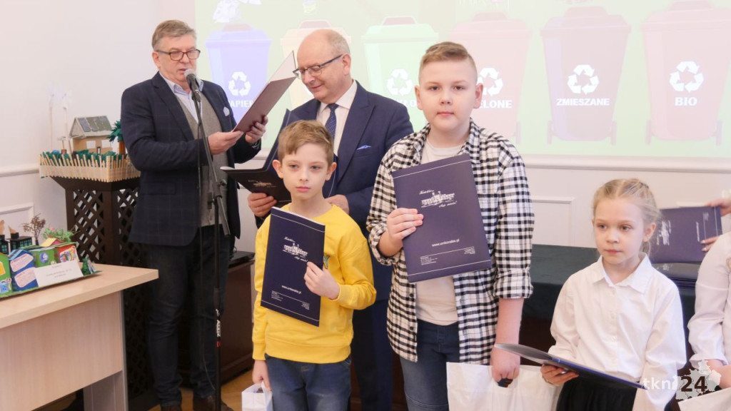 Odpady segregujesz, Ziemię szanujesz, czyste powietrze ratujesz! [wideo, zdjęcia]
