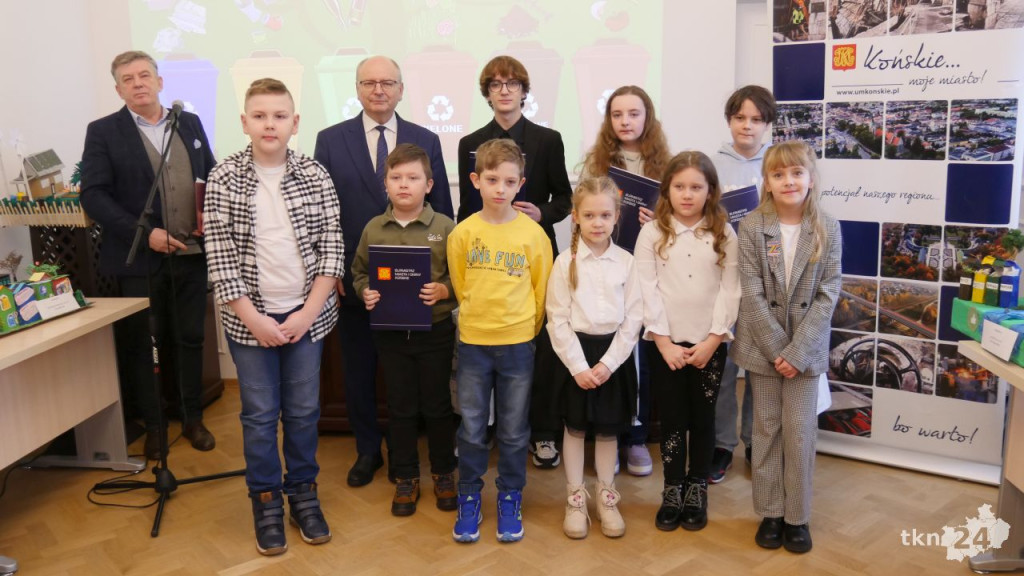 Odpady segregujesz, Ziemię szanujesz, czyste powietrze ratujesz! [wideo, zdjęcia]
