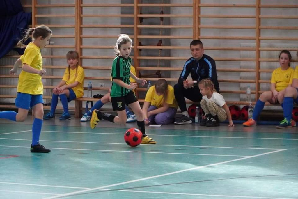 Dziewczęta z AP Champions Końskie rywalizowały w Staszowie [zdjęcia]