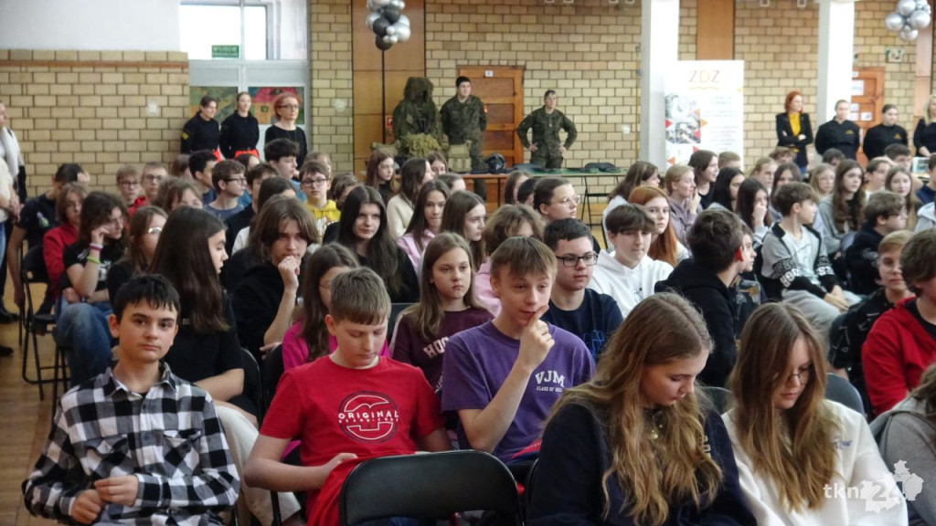 Targi kariery w Szkole Podstawowej nr 1 w Końskich [wideo, zdjęcia]