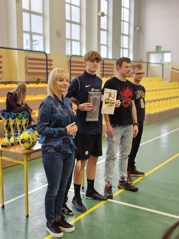 MLF w Stąporkowie zakończyła kolejny sezon. Najlepszymi zawodnicy Taktycznego Piątku [zdjęcia]