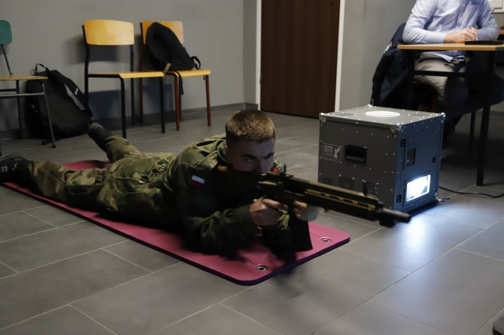 Manewry klas mundurowych w koneckim Mechaniku [zdjęcia]