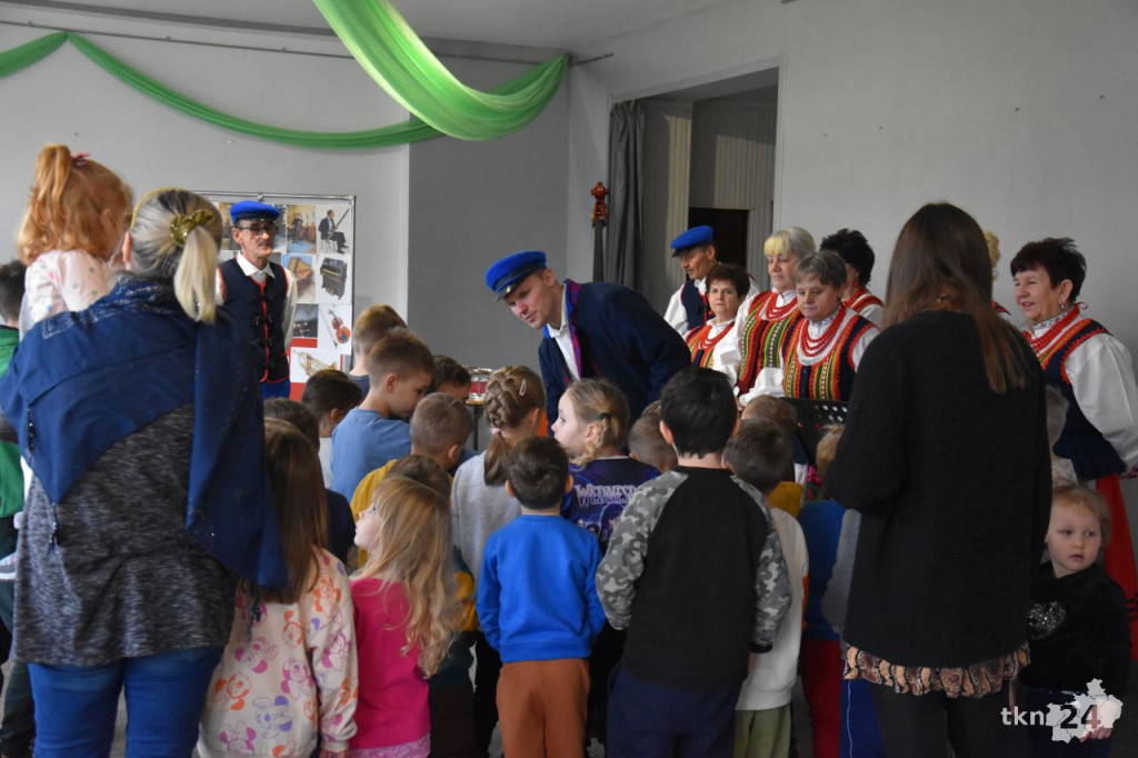 Trwają kulturalno-sportowe ferie w Stąporkowie [wideo, zdjęcia]