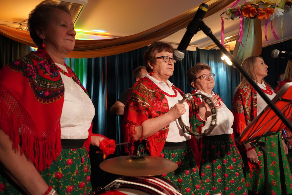 Folkowe ostatki w Gowarczowie [zdjęcia]