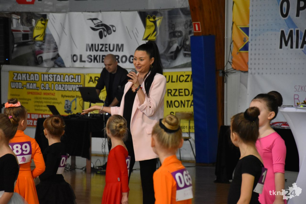 140 młodych tancerzy na Turnieju Tańca o Puchar Burmistrza Końskich [wideo, zdjęcia]