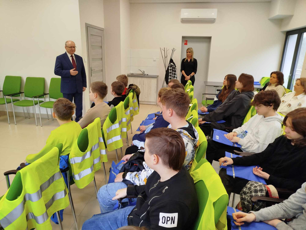 Ekologiczne lekcje w Zakładzie Zagospodarowania Odpadów [zdjęcia]