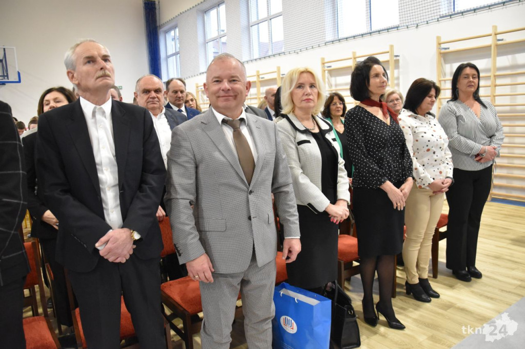Szkoła Podstawowa w Wilczkowicach otrzymała nową salę gimnastyczną [wideo, zdjęcia]