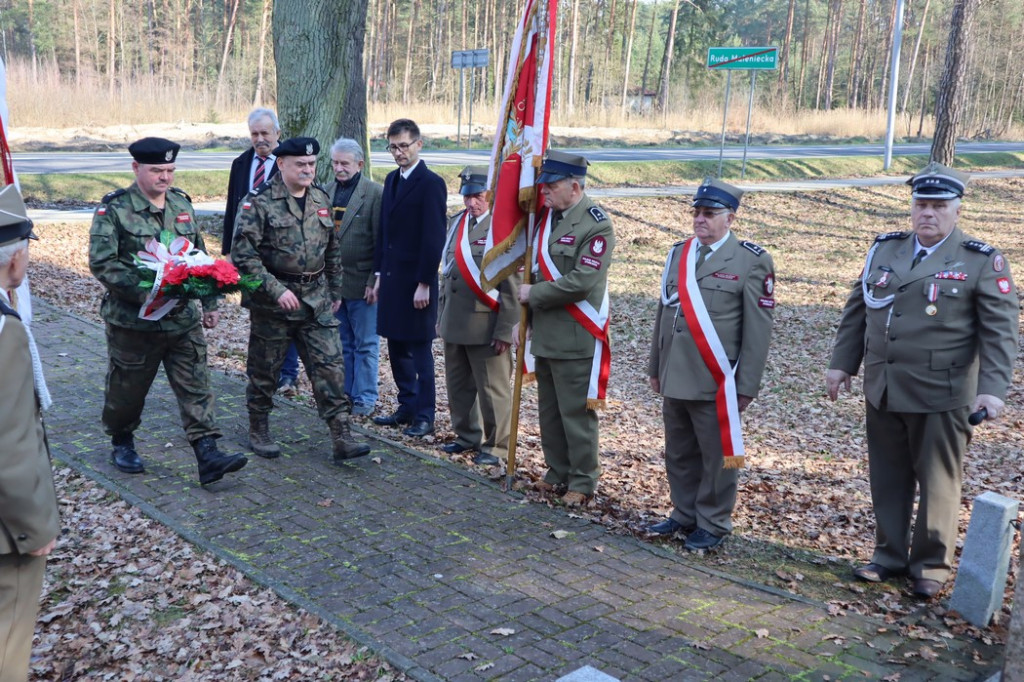 Władze powiatu upamiętniły żołnierzy Podziemia [zdjęcia]