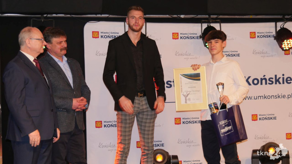 Święto sportu w gminie Końskie! Poznaliśmy najlepszych sportowców [wideo, zdjęcia]