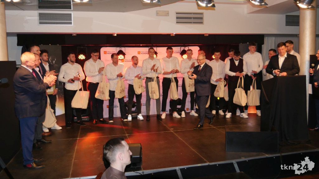 Święto sportu w gminie Końskie! Poznaliśmy najlepszych sportowców [wideo, zdjęcia]