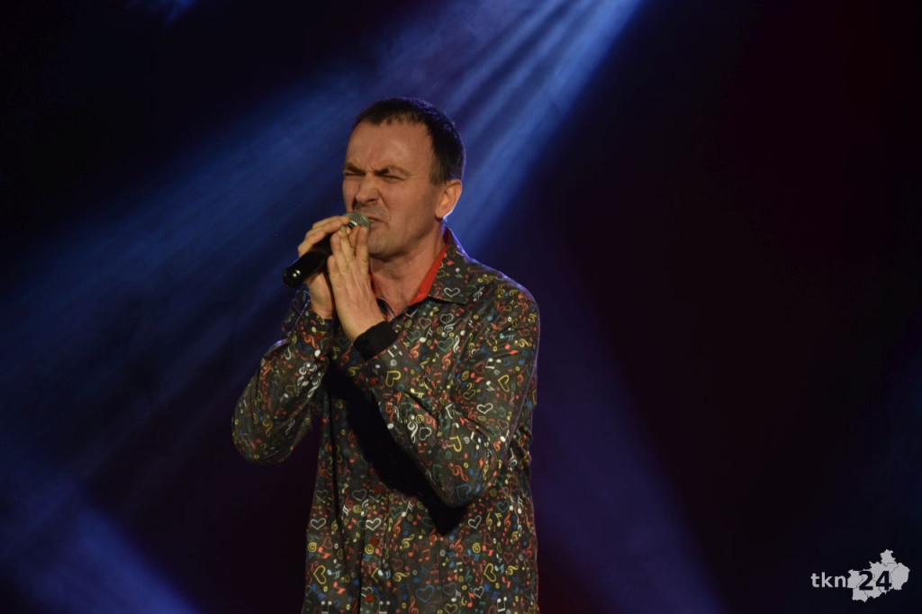 Dzień Kobiet 2024 w Gowarczowie. Wystąpił Bartek Wrona [wideo, zdjęcia]