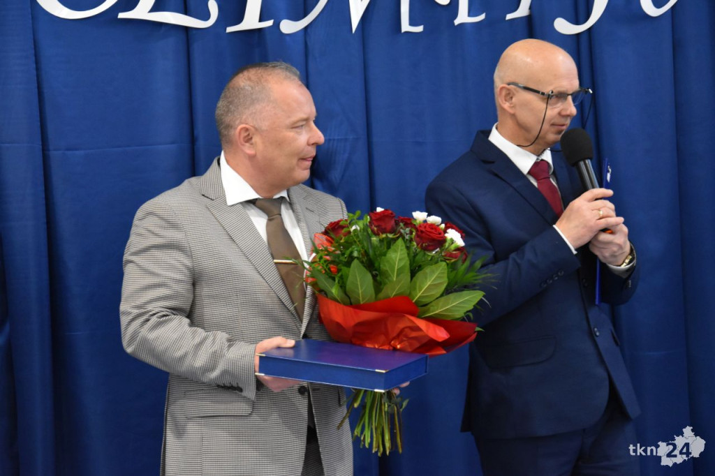 Szkoła podstawowa w Górnikach zyskała salę gimnastyczną [wideo, zdjęcia]