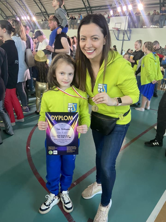 Sukces tancerzy z Fit and Dance Stąporków w Otwartym Pucharze Mazowsza