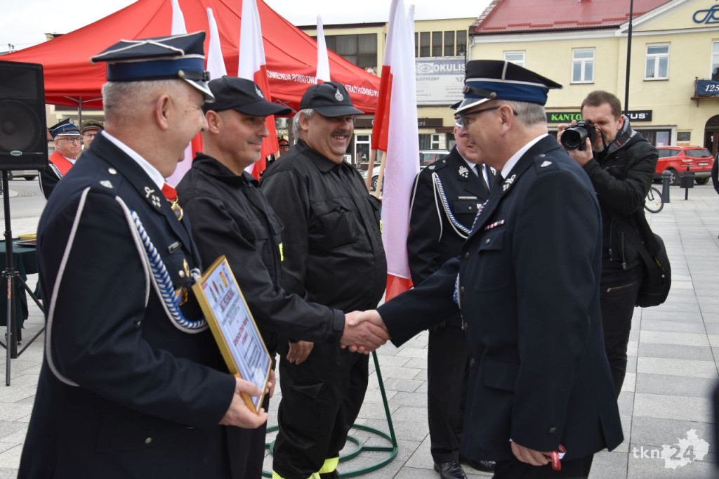 Uroczyste przekazanie wozu strażackiego dla OSP Końskie [wideo, zdjęcia]