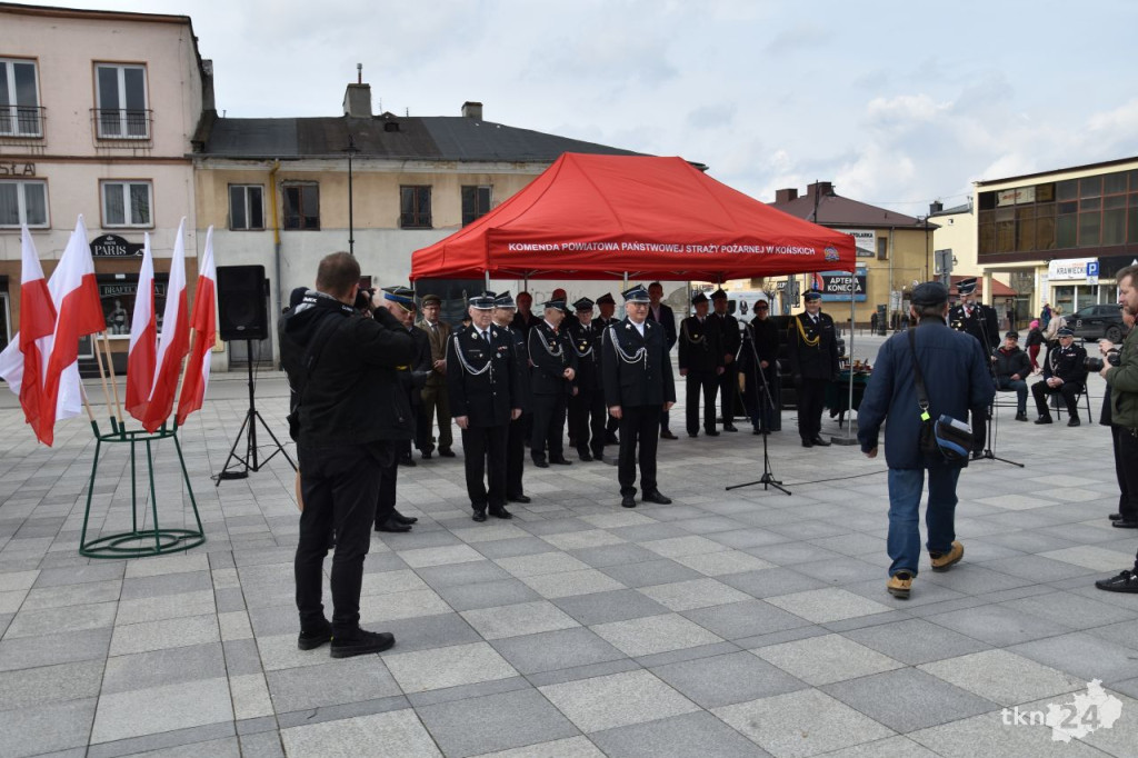 Uroczyste przekazanie wozu strażackiego dla OSP Końskie [wideo, zdjęcia]