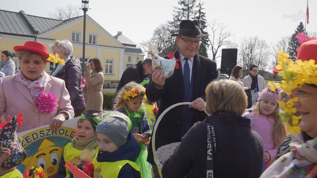 Radosne powitanie wiosny w Końskich [wideo, zdjęcia]