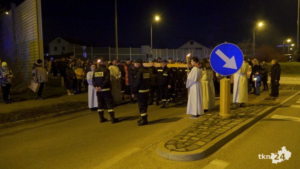 Droga krzyżowa ulicami Końskich [wideo, zdjęcia]