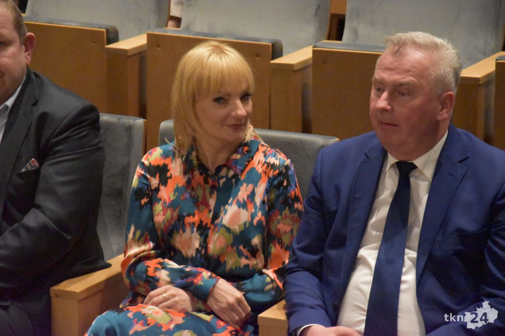 Pieniądze na gospodarkę wodną. W Końskich podpisano umowy [wideo, zdjęcia]