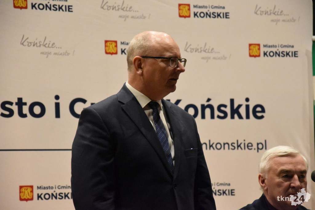 Pieniądze na gospodarkę wodną. W Końskich podpisano umowy [wideo, zdjęcia]