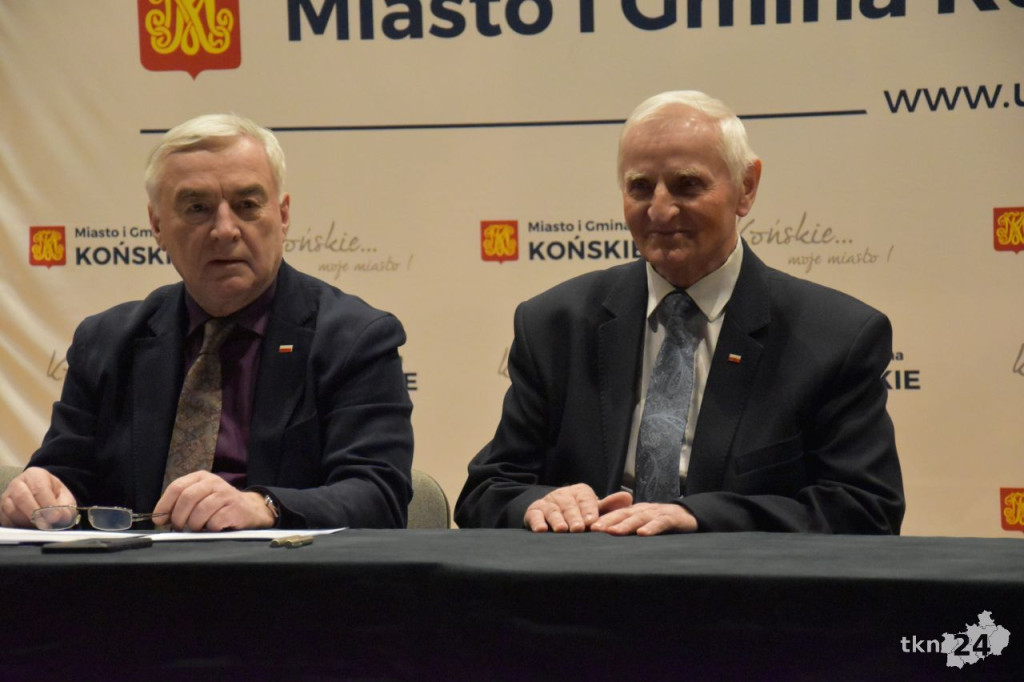 Pieniądze na gospodarkę wodną. W Końskich podpisano umowy [wideo, zdjęcia]