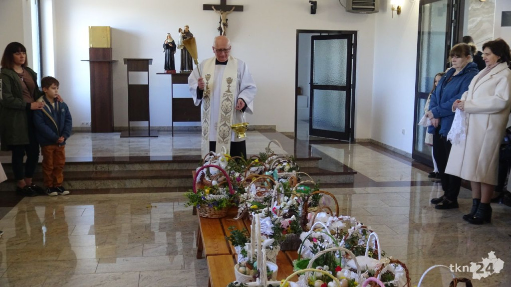 Wielka Sobota w Końskich. Mieszkańcy święcili pokarmy [wideo]