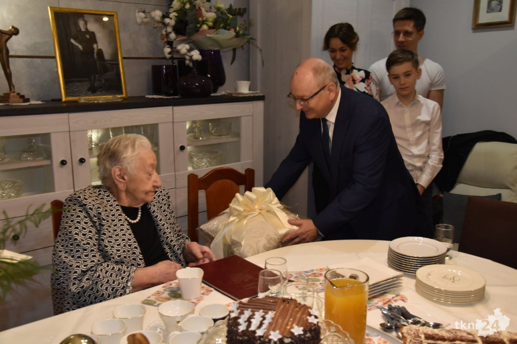 Pani Władysława z Końskich skończyła 100 lat [wideo, zdjęcia]