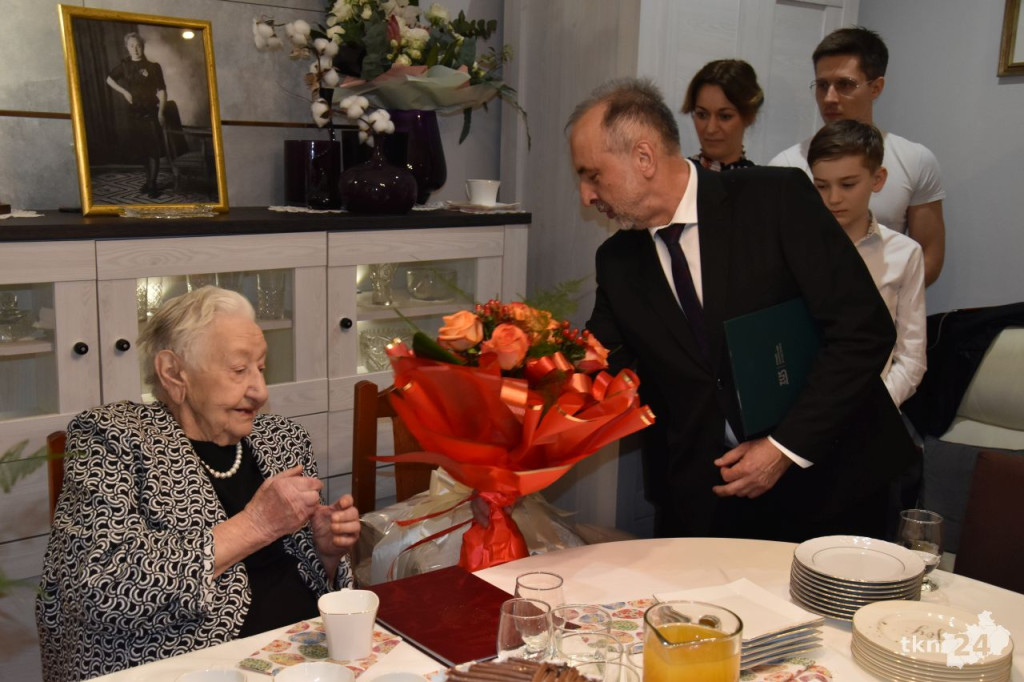 Pani Władysława z Końskich skończyła 100 lat [wideo, zdjęcia]