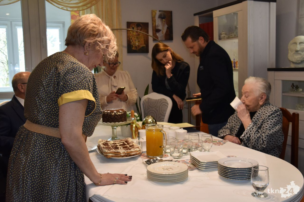 Pani Władysława z Końskich skończyła 100 lat [wideo, zdjęcia]