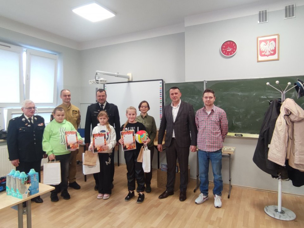 Rywalizowali w gminnych eliminacjach do Ogólnopolskiego Turnieju Wiedzy Pożarniczej [zdjęcia]