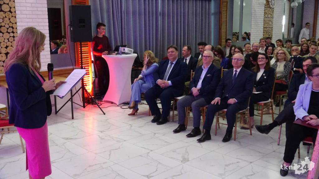 Finał matematycznej olimpiady z wizytą ministry Lubnauer w Sielpi [wideo, zdjęcia]
