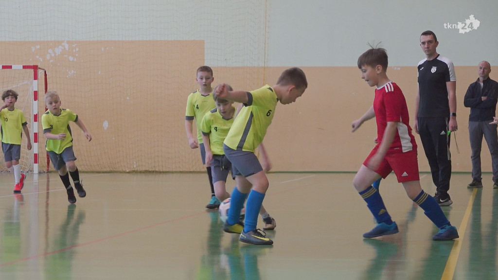 Z podwórka na stadion! O Puchar Tymbarku! [wideo, zdjęcia]