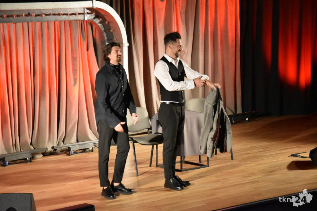 Kabaret Paranienormalni wystąpił w Końskich [wideo, zdjęcia]