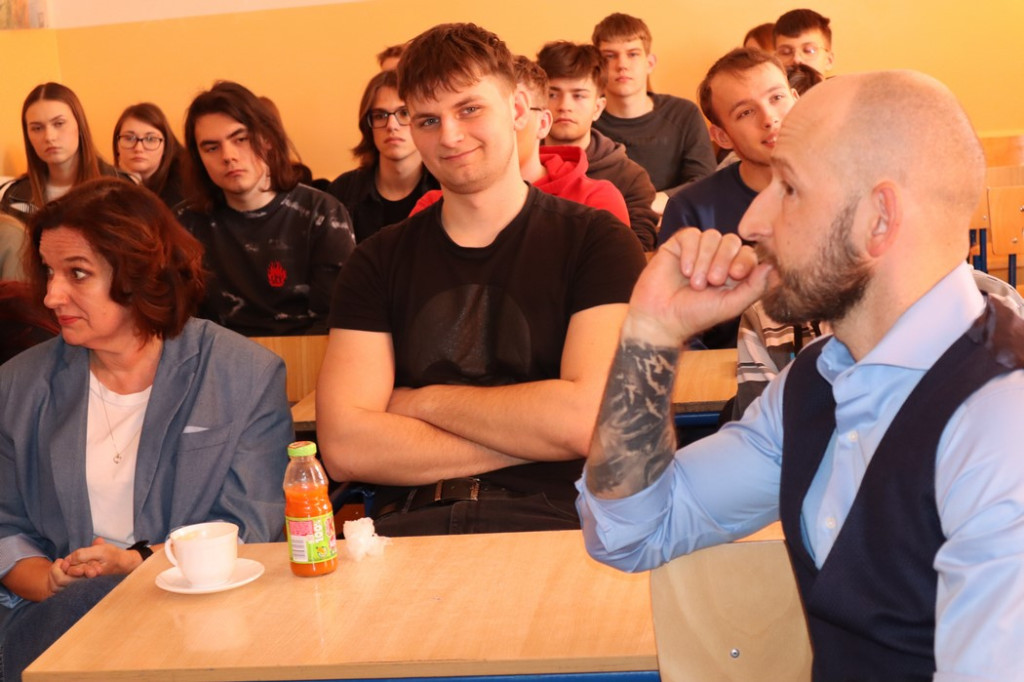 Specjaliści z ONKO-DERMU edukowali młodzież o współczesnych chorobach [zdjęcia]