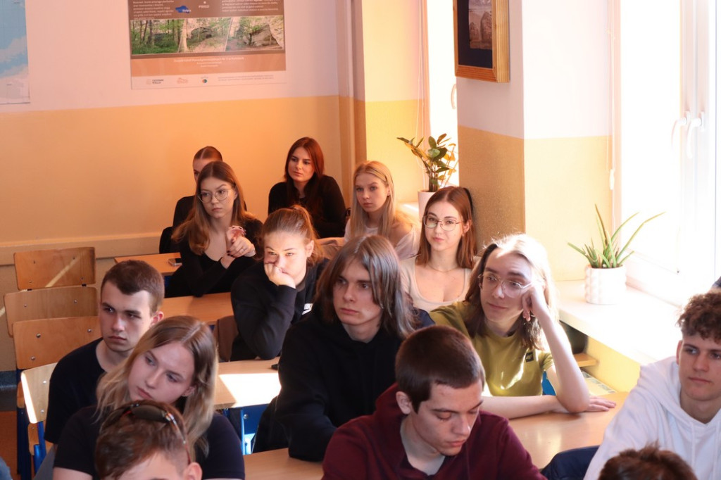 Specjaliści z ONKO-DERMU edukowali młodzież o współczesnych chorobach [zdjęcia]