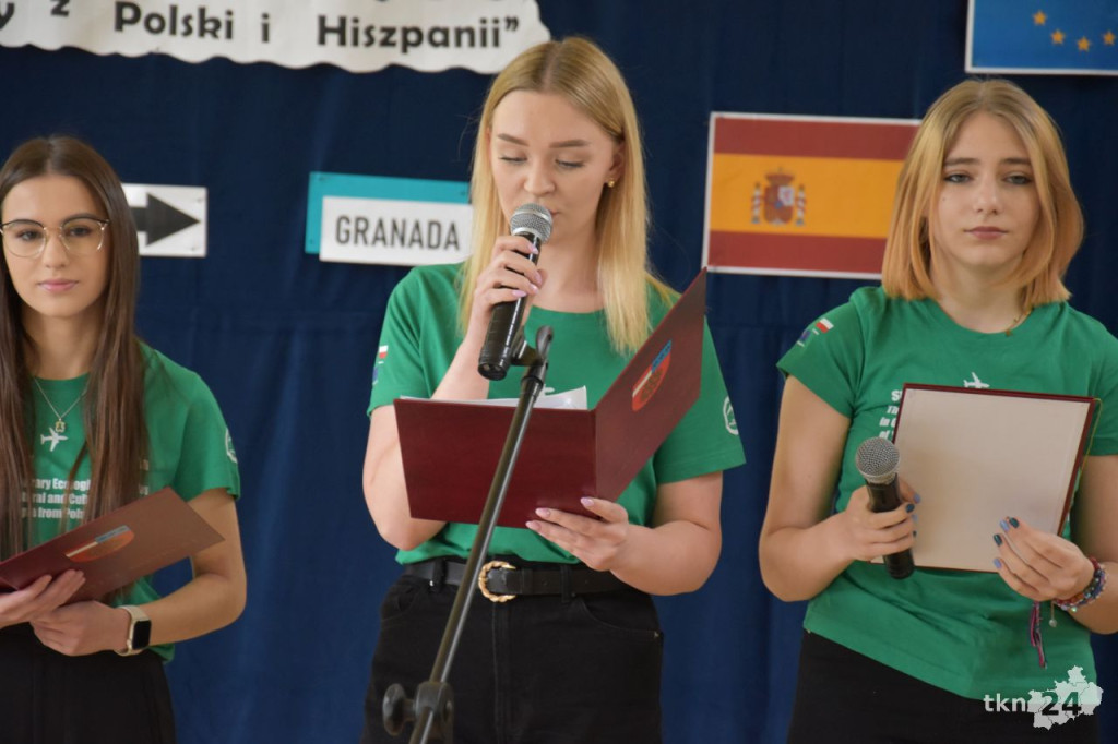 Młodzież ze Stąporkowa podsumowała projekt w Hiszpanii w ramach programu Erasmus+ [wideo, zdjęcia]
