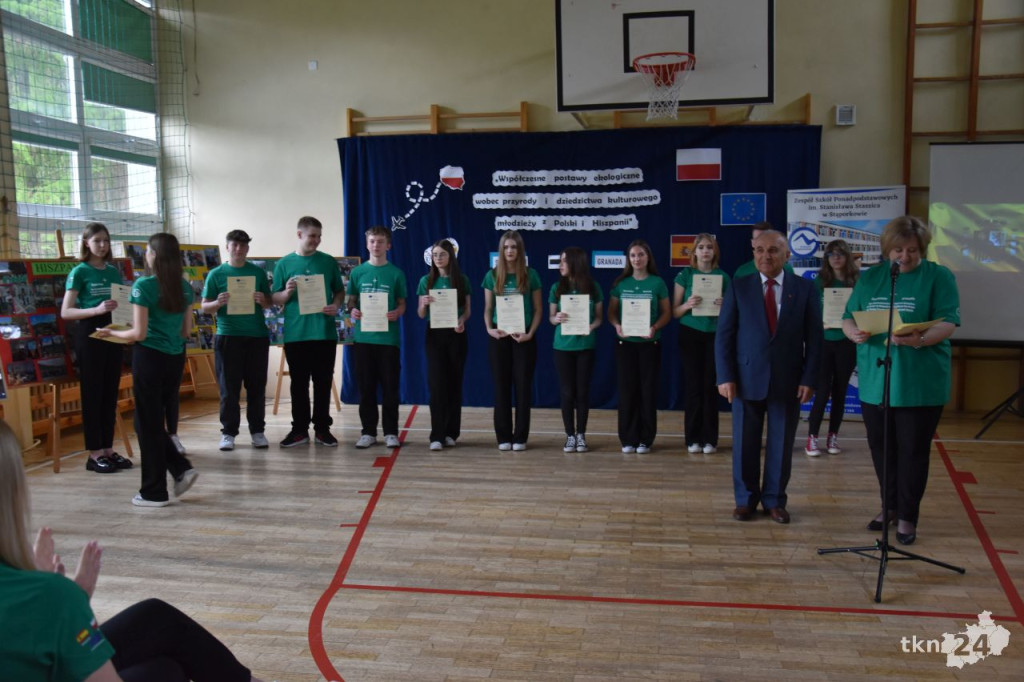 Młodzież ze Stąporkowa podsumowała projekt w Hiszpanii w ramach programu Erasmus+ [wideo, zdjęcia]