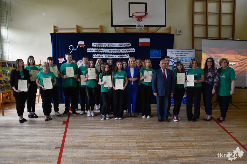 Młodzież ze Stąporkowa podsumowała projekt w Hiszpanii w ramach programu Erasmus+ [wideo, zdjęcia]