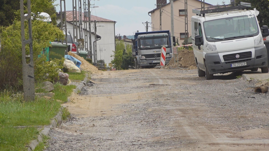 Drogowe inwestycje w Końskich i okolicznych sołectwach [wideo, zdjęcia]