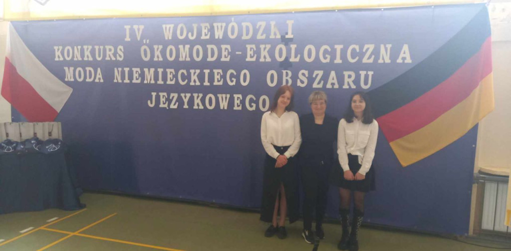 Uczennice z Gowarczowa z sukcesem w wojewódzkim konkursie języka niemieckiego [zdjęcia]