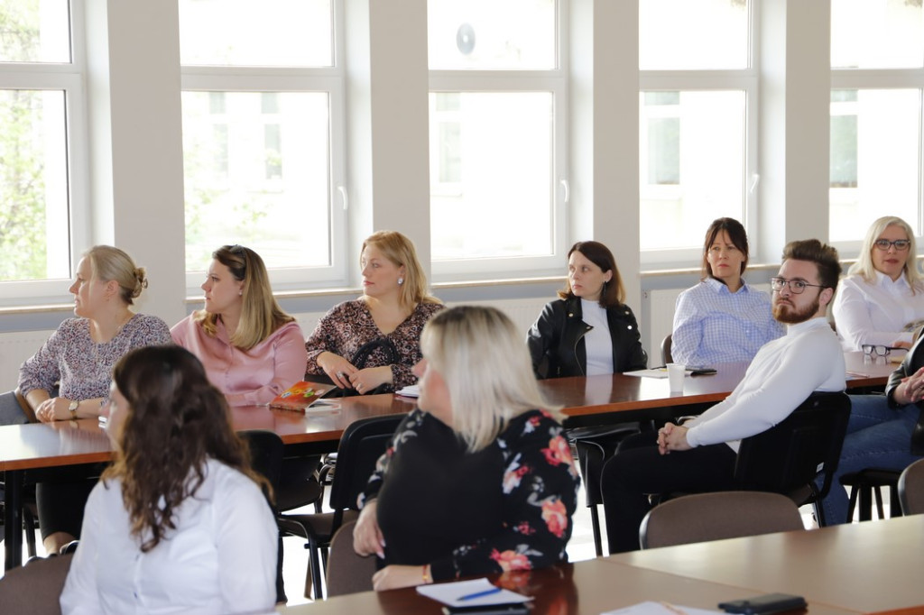 Rozmawiali o kształceniu uczniów ze specjalnymi potrzebami edukacyjnymi [zdjęcia]