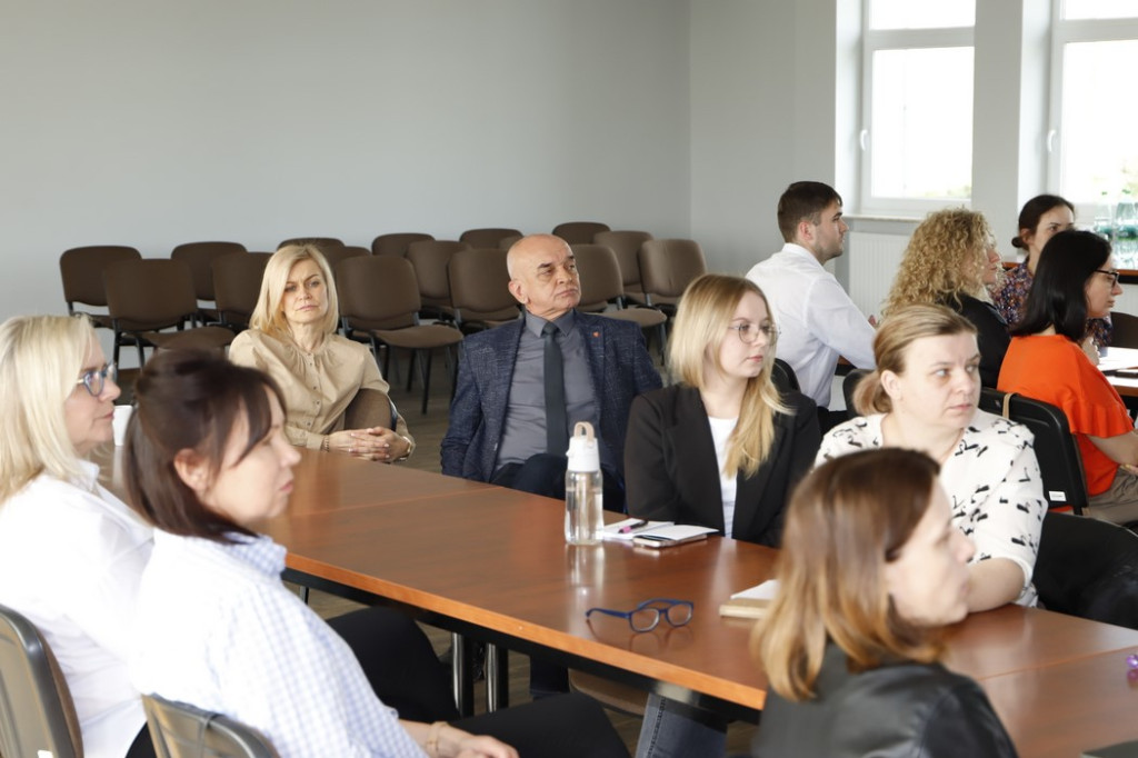 Rozmawiali o kształceniu uczniów ze specjalnymi potrzebami edukacyjnymi [zdjęcia]
