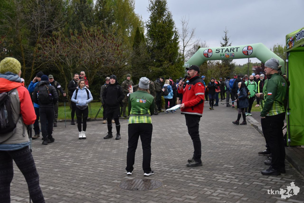 Około 200 uczestników wzięło udział w IV Piekielnym Maratonie Pieszym [wideo, zdjęcia]