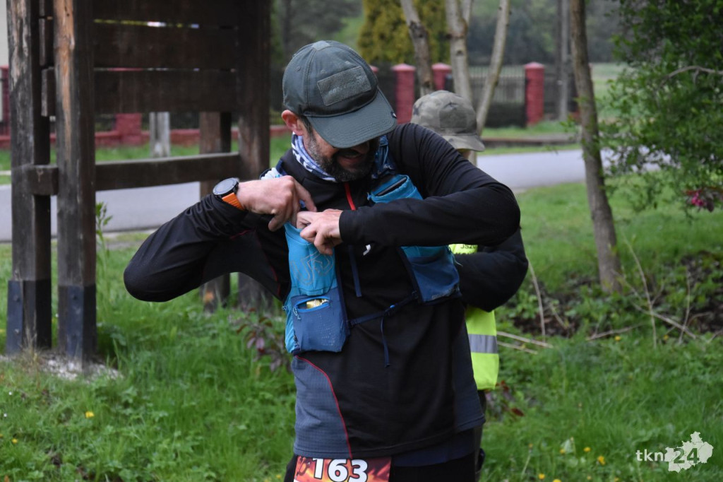 Około 200 uczestników wzięło udział w IV Piekielnym Maratonie Pieszym [wideo, zdjęcia]